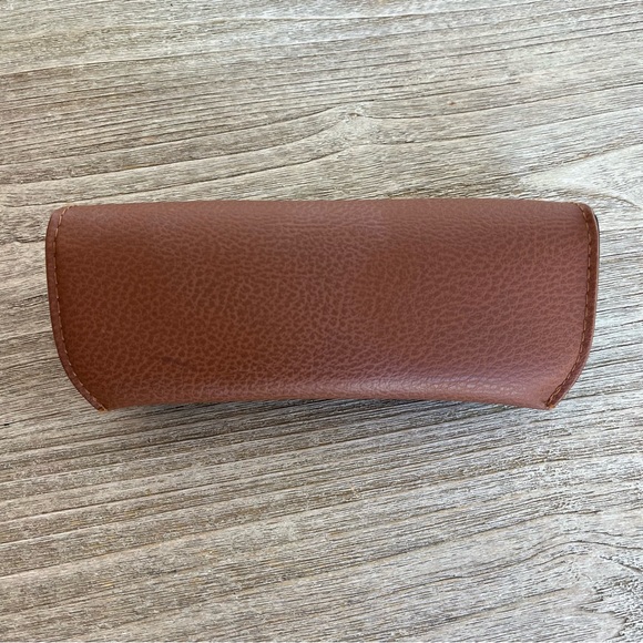 Ray-Ban leather brown glasses case - Picture 3 of 7